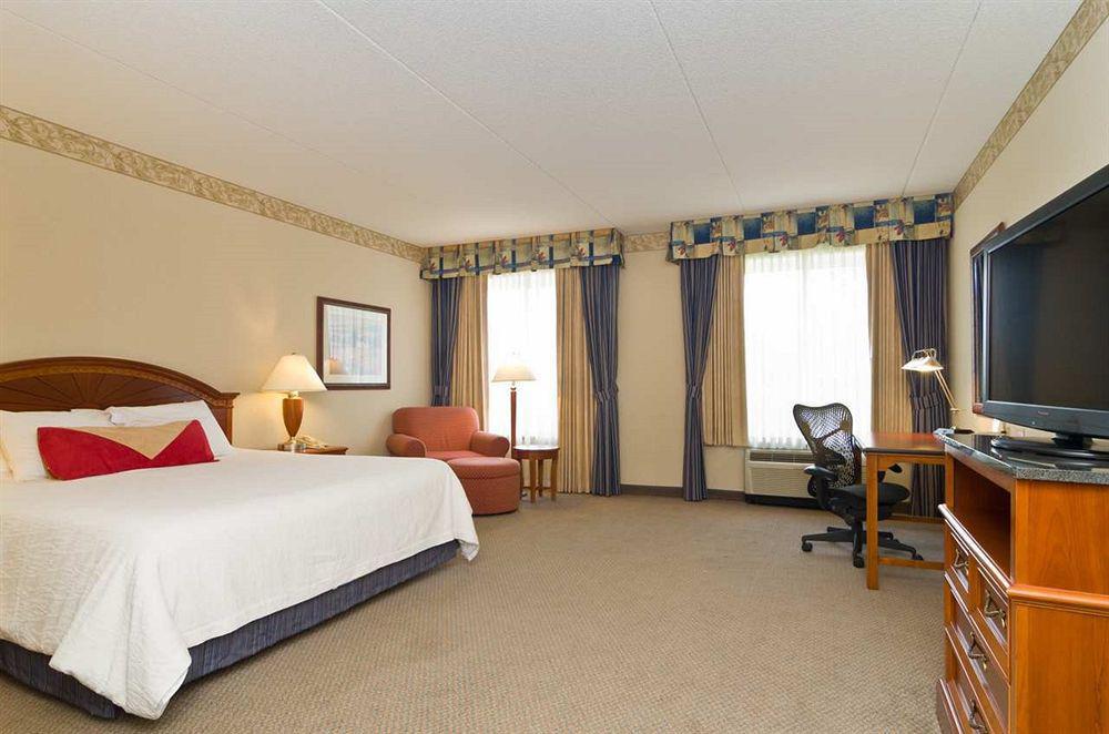 Hilton Garden Inn Wooster Ngoại thất bức ảnh