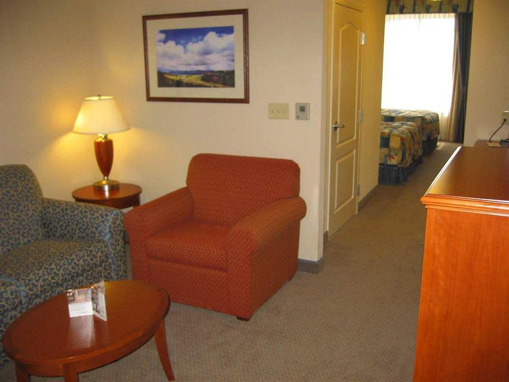 Hilton Garden Inn Wooster Phòng bức ảnh