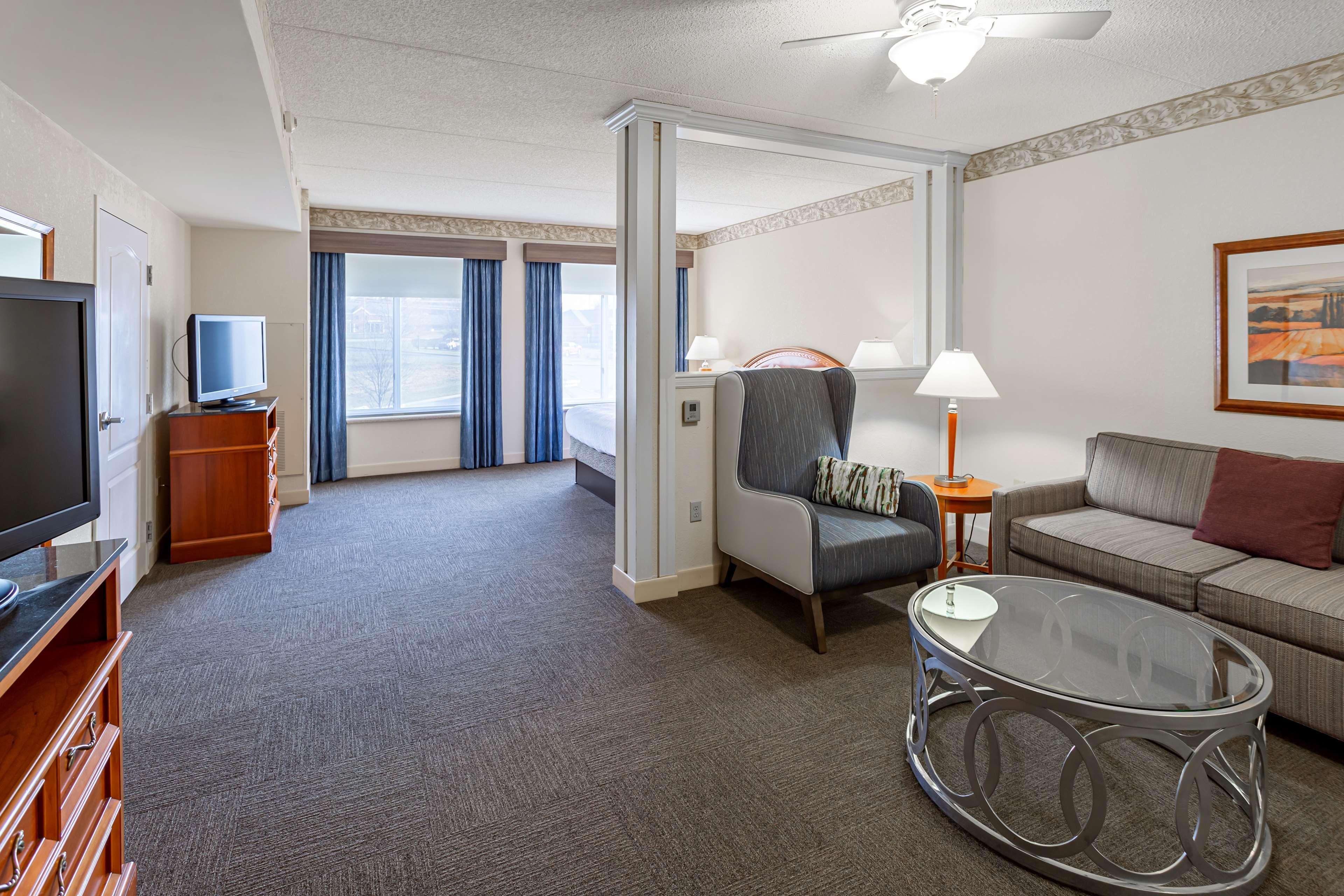Hilton Garden Inn Wooster Ngoại thất bức ảnh
