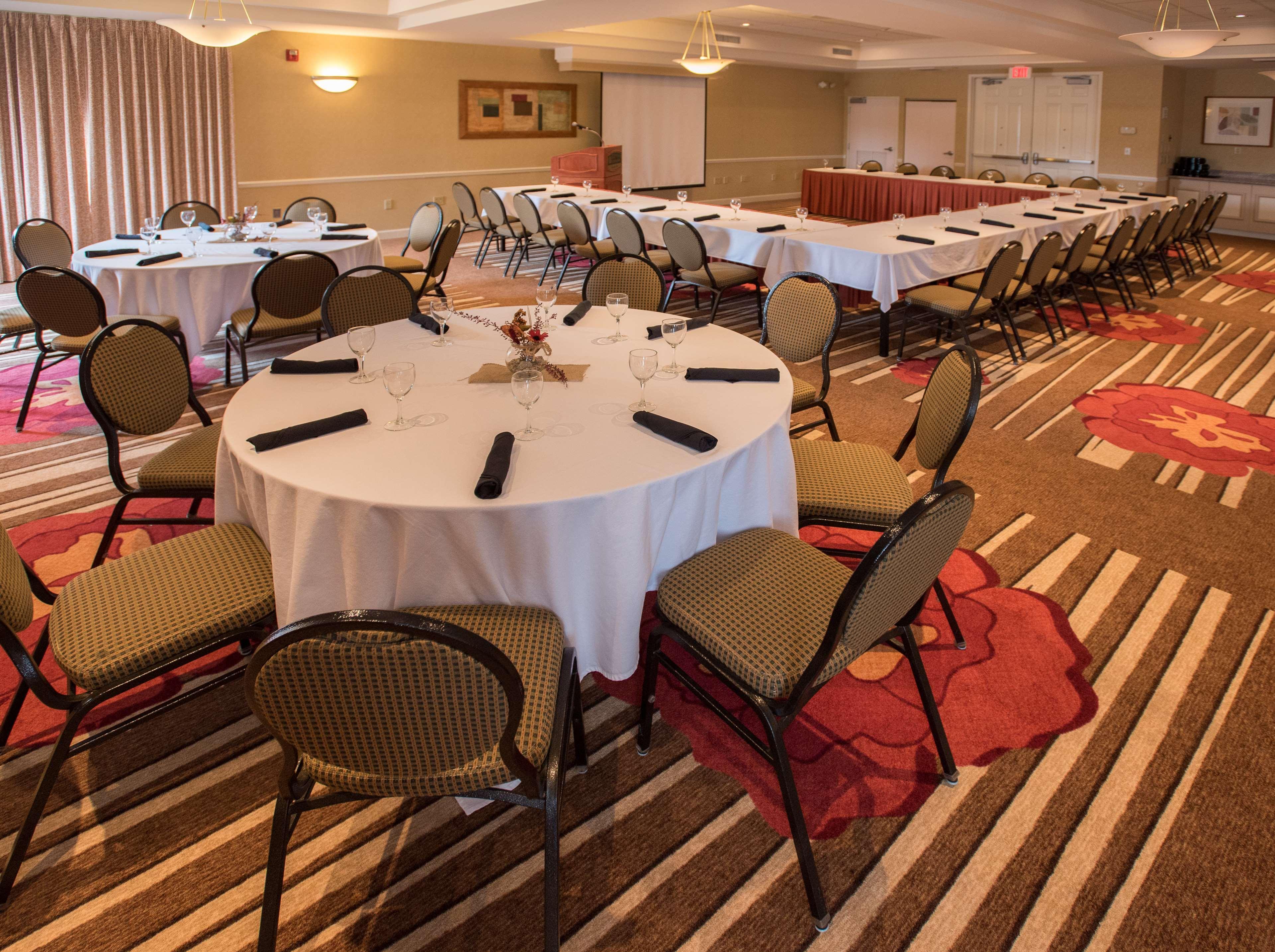 Hilton Garden Inn Wooster Ngoại thất bức ảnh