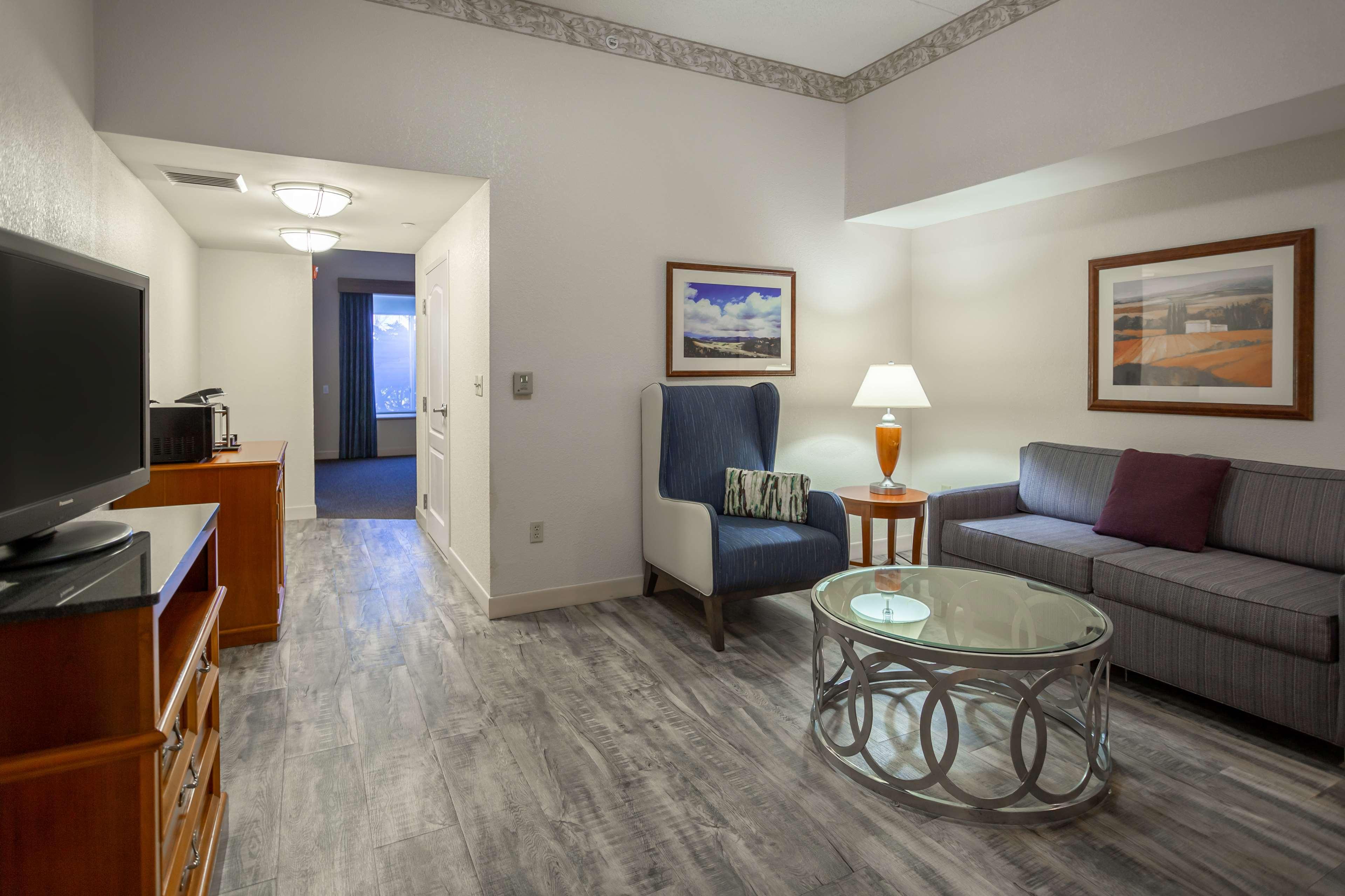 Hilton Garden Inn Wooster Ngoại thất bức ảnh