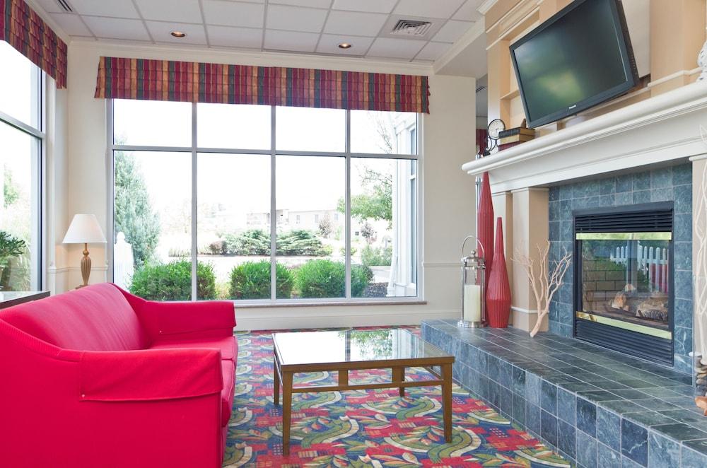 Hilton Garden Inn Wooster Ngoại thất bức ảnh