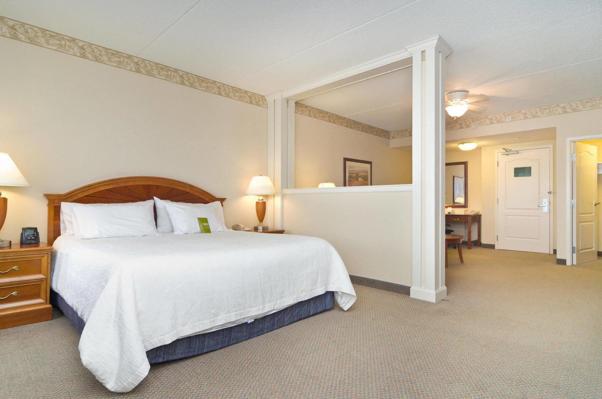 Hilton Garden Inn Wooster Ngoại thất bức ảnh